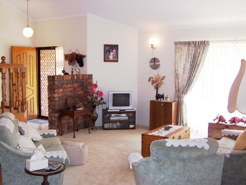 46 Pioneer Crescent, Bellbowrie QLD 4070